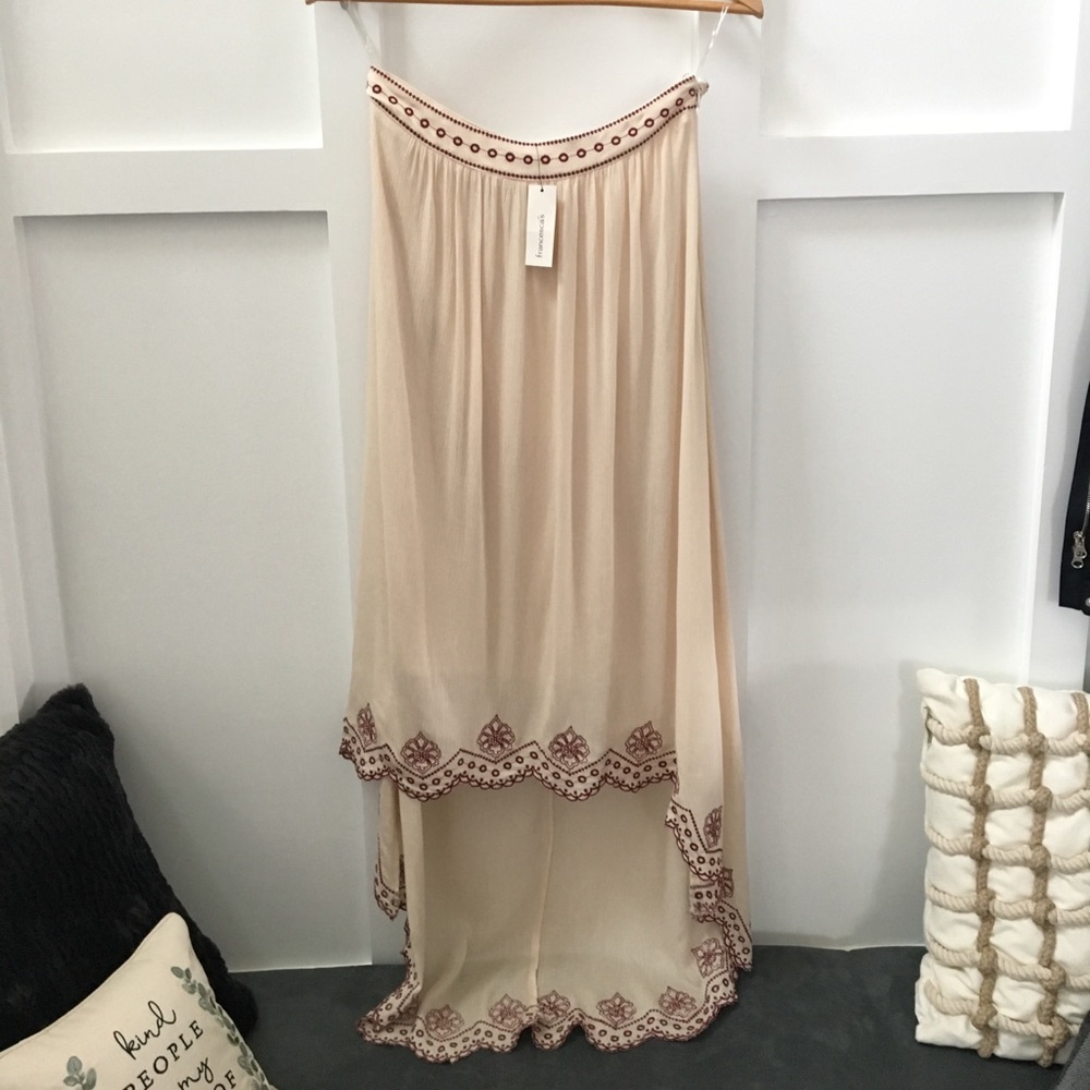 Francesca's Miami boho skirt NWT - Size Small